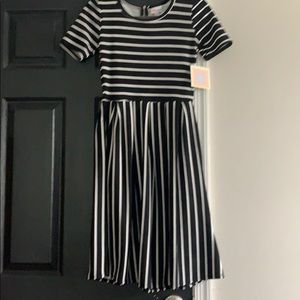 LuLaRoe Amelia